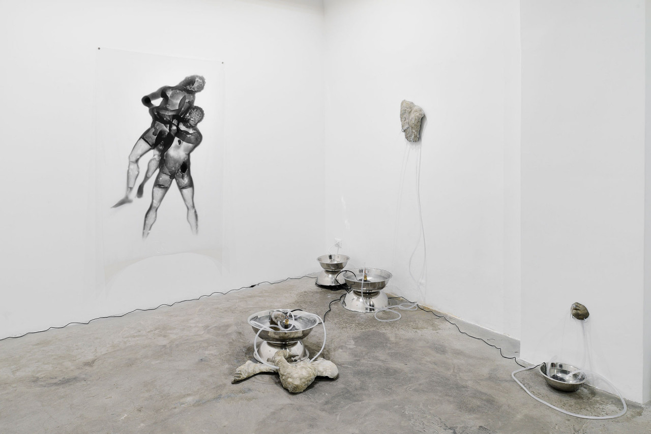 <em>La Femme Fontaine</em> (2017), exposition personnelle, Matèria, Rome, Italie, 2017. Crédit Photo: Matèria